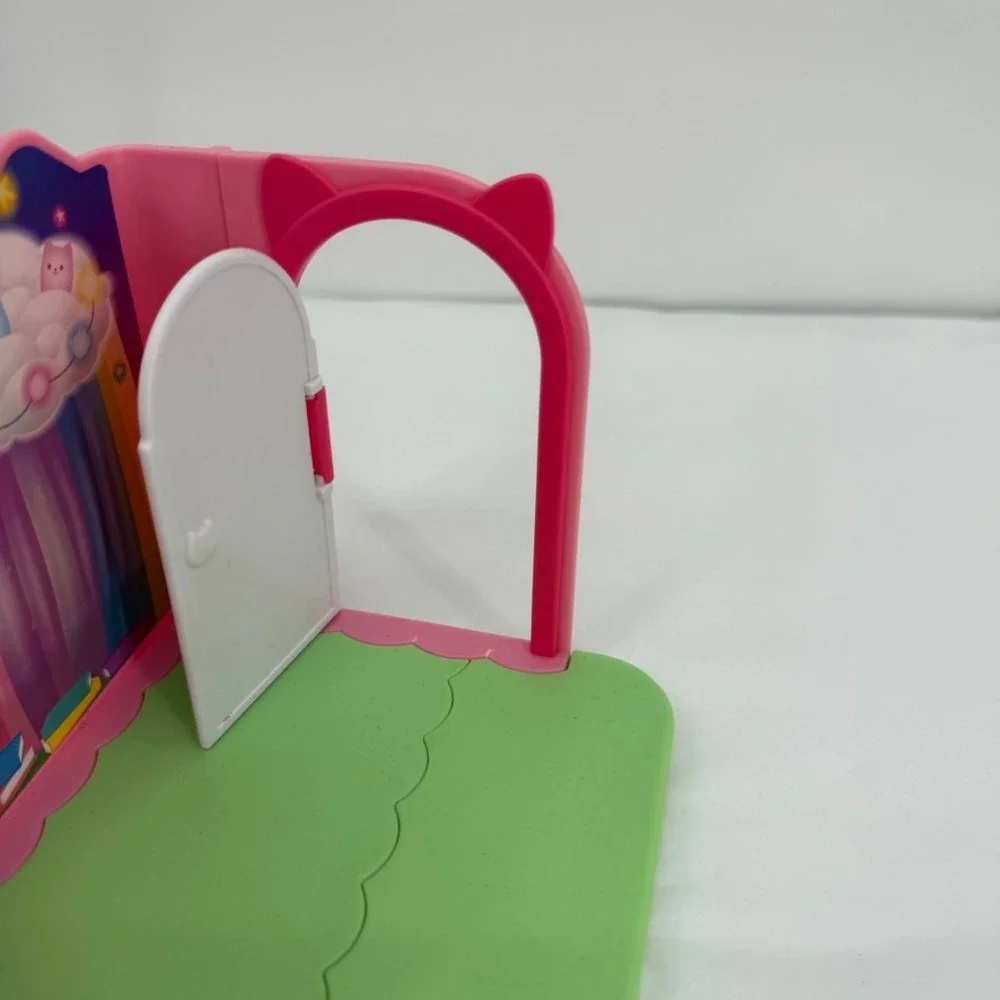 Spin Master Gabbys Dollhouse Kitty Fairy Garden Room Playset Rainbow Cat